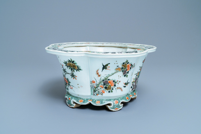 Een keizerlijke Chinese famille verte jardini&egrave;re, Kangxi merk en periode