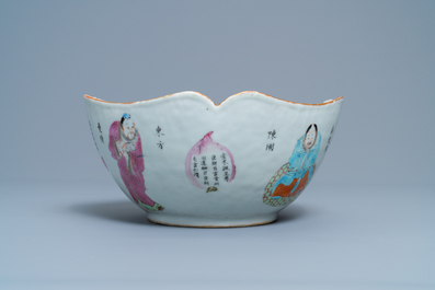 A Chinese famille rose 'Wu Shuang Pu' bowl, 19th C.