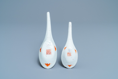 Twee Chinese famille rose 'Wu Shuang Pu' lepels, Daoguang merk en periode