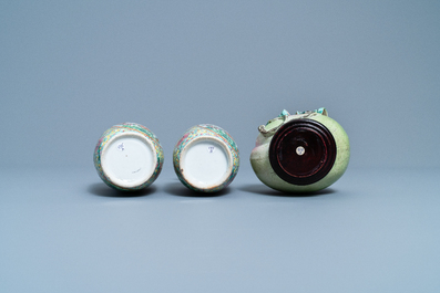 Une collection vari&eacute;e en porcelaine de Chine famille rose et monochrome, 19/20&egrave;me