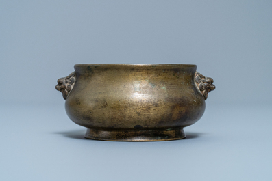 A Chinese bronze censer, Xuande mark, 17/18th C.