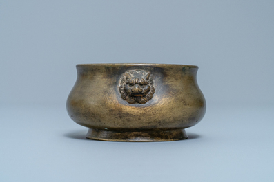 A Chinese bronze censer, Xuande mark, 17/18th C.