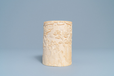 A Chinese ivory brush pot, 18/19th C.