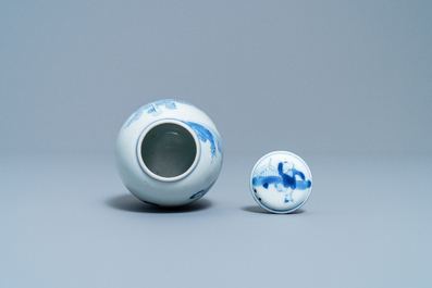 A Chinese blue and white covered tea caddy, Kangxi