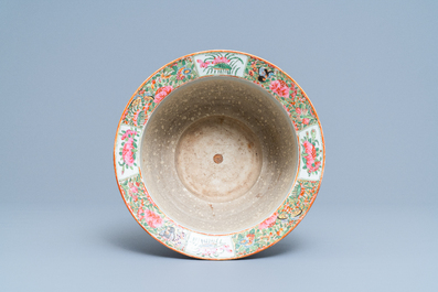 A Chinese Canton famille rose jardini&egrave;re and a pair of turquoise-ground jars, 19th C.