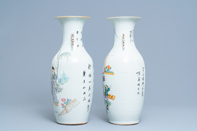 Deux vases en porcelaine de Chine famille rose, 19/20&egrave;me