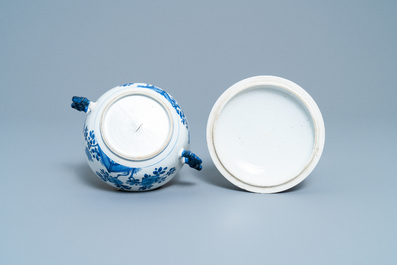 A Chinese blue and white bowl and cover with floral design, Kangxi
