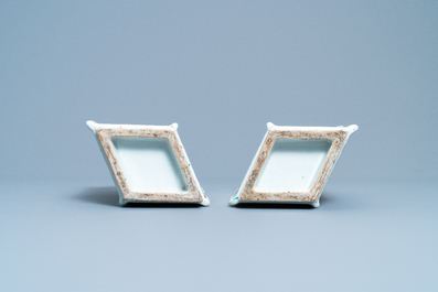 A pair of Chinese famille verte lozenge-shaped vases, 19th C.