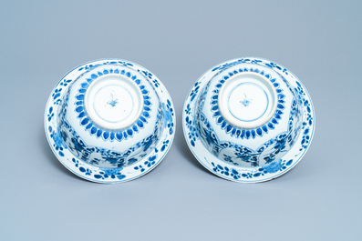 A pair of Chinese blue and white bowls, Kangxi