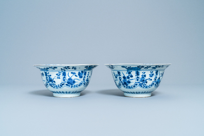 A pair of Chinese blue and white bowls, Kangxi