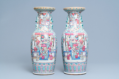 A pair of Chinese famille rose vases, 19th C.