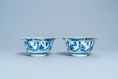 A pair of Chinese blue and white bowls, Kangxi