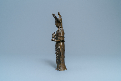 Une figure d'Avalokitesvara en bronze, Japon, Edo/Meiji, 19&egrave;me