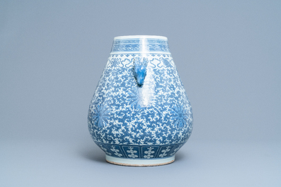 A Chinese blue and white 'hu' vase with lotus scrolls, 19th C.