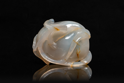 A Chinese agate peach-form brush washer, Qing