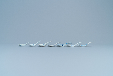 Quinze cuill&egrave;res en porcelaine de Chine en bleu et blanc, 19/20&egrave;me
