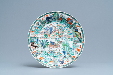 Une paire de plats en porcelaine de Chine famille verte, Kangxi