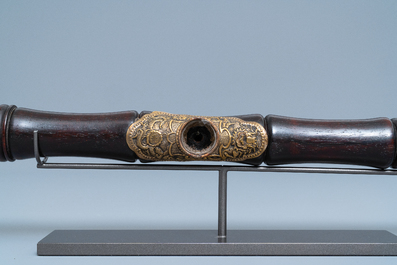 A Chinese tie li mu, paktong metal and Yixing stoneware opium pipe, 19th C.