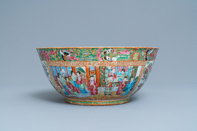 A Chinese Canton famille rose bowl, 19th C.