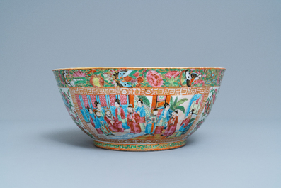 A Chinese Canton famille rose bowl, 19th C.
