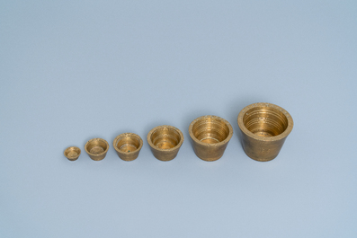 A bronze nest of weights, Nuremberg, Germany, 17th C.