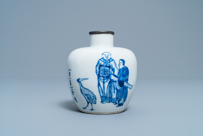 A Chinese blue and white Vietnamese market 'Bleu de Hue' vase, 19th C.
