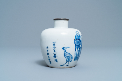 A Chinese blue and white Vietnamese market 'Bleu de Hue' vase, 19th C.