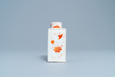 Une bo&icirc;te &agrave; th&eacute; en porcelaine de Chine famille verte aux armes d'Ataide pour le march&eacute; portugais, Kangxi