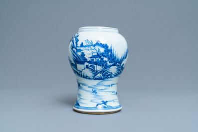Een Chinese blauw-witte vaas met een landschap, Kangxi