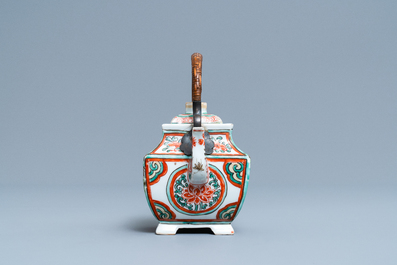 A Chinese famille verte teapot and cover, Kangxi