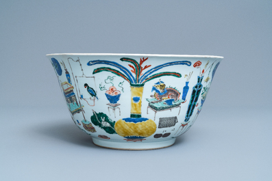 A large Chinese famille verte 'antiquities' bowl, Kangxi