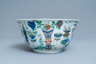 A large Chinese famille verte 'antiquities' bowl, Kangxi