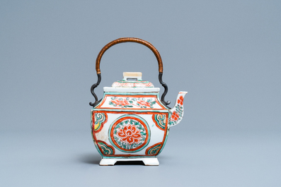 A Chinese famille verte teapot and cover, Kangxi