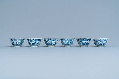 Zes Chinese blauw-witte koppen en schotels, Kangxi