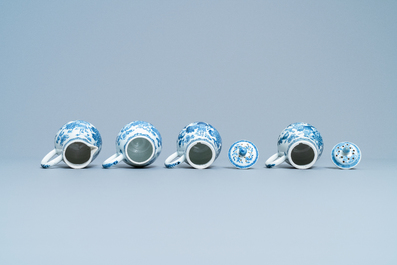 A Chinese blue and white cruet set on stand, Qianlong