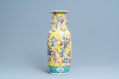A Chinese yellow-ground famille rose 'warrior' vase, 19th C.