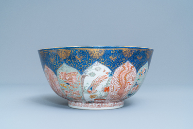 A Chinese verte-Imari powder blue-ground bowl, Kangxi