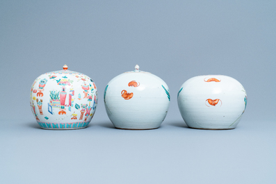 Three Chinese famille rose jars, 19th C.