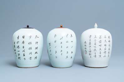 Vier Chinese vazen met ijzerrood decor van boeddhistische leeuwen, 19/20e eeuw