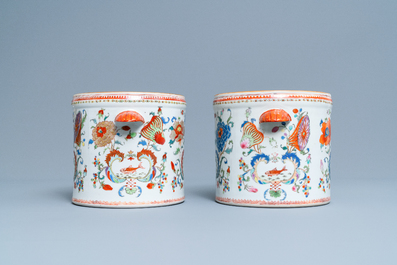 A pair of Chinese famille rose 'Pompadour' coolers, Qianlong