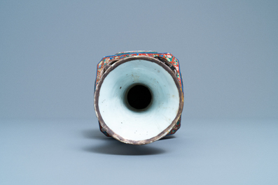 A rare Chinese reticulated famille rose revolving vase, 19/20th C.