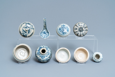 A varied collection of Chinese blue and white wares, Ming and later