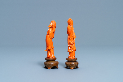 Deux figures d'immortels en corail rouge, Chine, 19/20&egrave;me