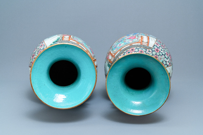 Une paire de grands vases en porcelaine de Chine famille rose, 19&egrave;me