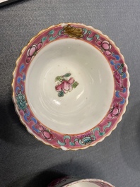 Dix bols et deux soucoupes en porcelaine de Chine famille rose pour le march&eacute; Straits ou Peranakan, 19&egrave;me