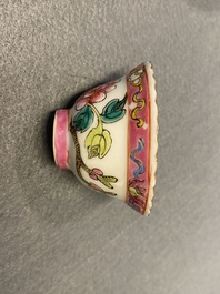 Dix bols et deux soucoupes en porcelaine de Chine famille rose pour le march&eacute; Straits ou Peranakan, 19&egrave;me