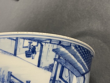 Un bol imp&eacute;rial en porcelaine de Chine en bleu et blanc &agrave; d&eacute;cor de la riziculture, marque et &eacute;poque de Kangxi