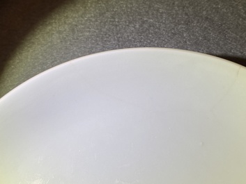 Een Chinees bord met koperrode achterkant, Yongzheng merk en mogelijk periode