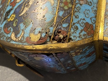A Chinese cloisonn&eacute; 'fanghu' vase, Wanli