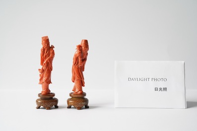 Deux figures d'immortels en corail rouge, Chine, 19/20&egrave;me